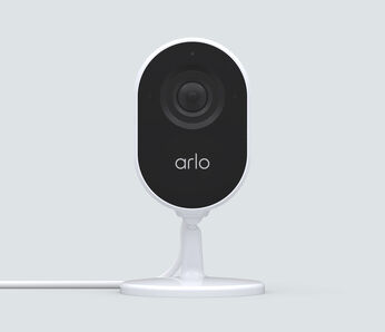 Arlo Essential屋内用セキュリティカメラ